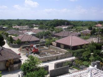 沖縄県≪竹富島≫赤瓦民家