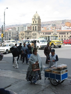 サン・フランシスコ寺院前