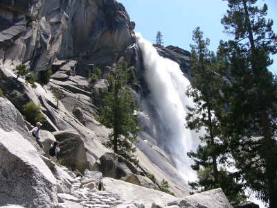 ヨセミテ国立公園・バーナル＆ネバダ滝トレイルその２－４日目