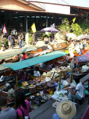 おいしいタイ－ダムヌンサドゥアク水上マーケットその２