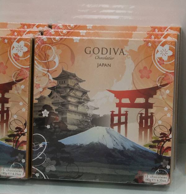 悩んじゃう <b><font color='tomato'size='+1'> ♪</font></b>　お土産何にしよ？