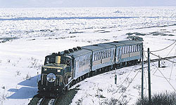 Hm8  冬こそ北海道！道東の見どころ ◇ 流氷ノロッコ号