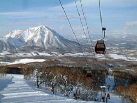 Hm26  早春の北海道！道央の見どころ ◇ ルスツリゾート