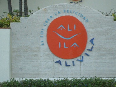 スローライフ～いかにも、南欧風らしい空間が人気、ホテル日航アリビラ！？