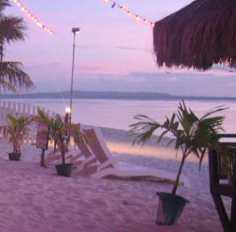 ビーチで夕食ってどうですか？　