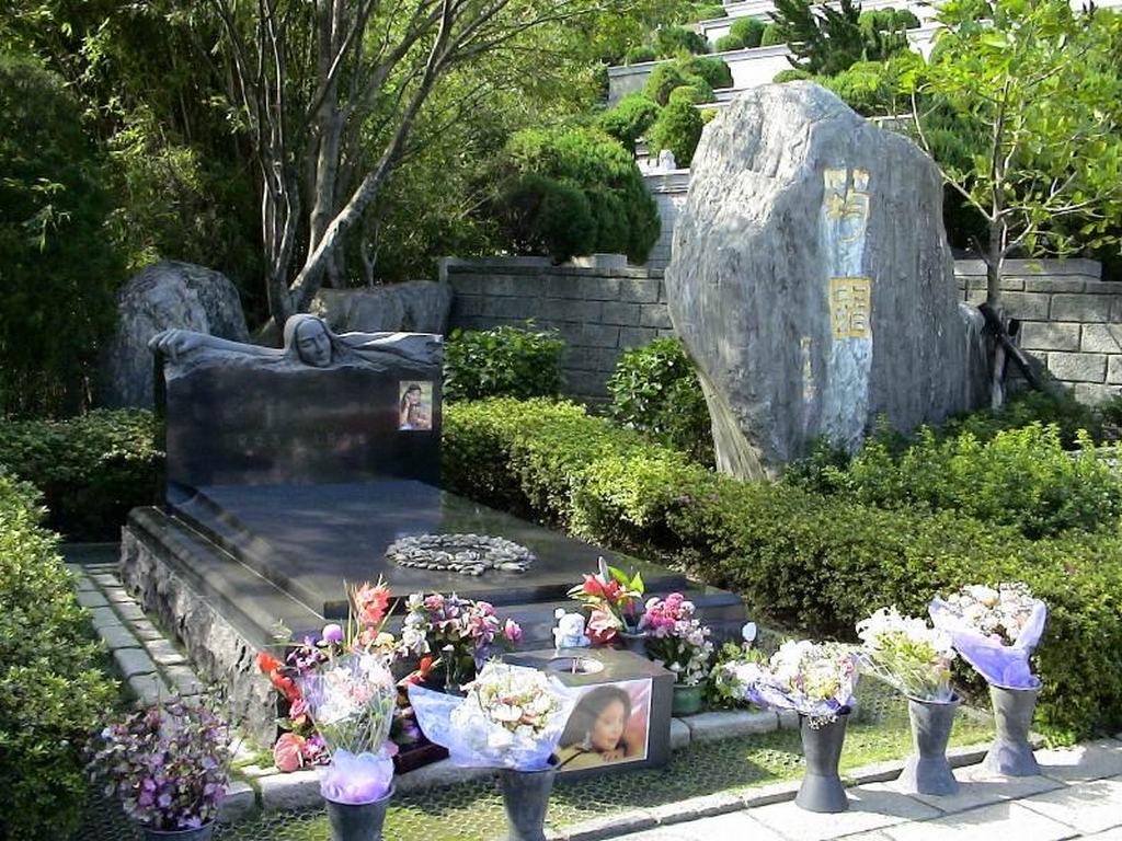 テレサ・テンが眠る台湾の新北市金宝山墓園