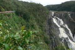 バロンフォールズ