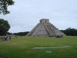 チチェンイツァ