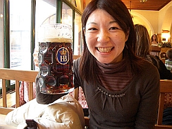 ドイツのホーフブロイハウスにて