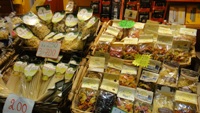 ついつい買いすぎたフィレンツェ中央市場のパスタたち