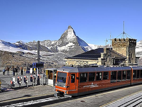 スイスアルプス2大名峰を訪れる旅　憧れのスイス　8日間　319,000円～