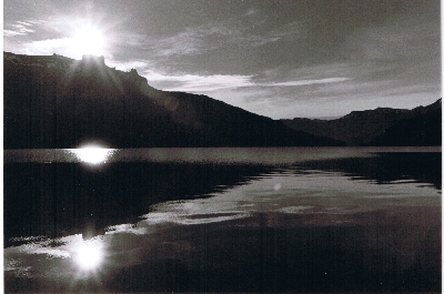 フォークナー湖の夜明け