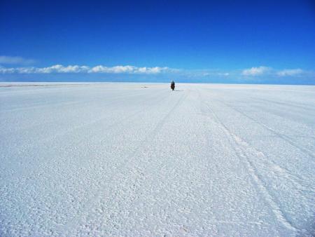 白い世界・ウユニ塩湖