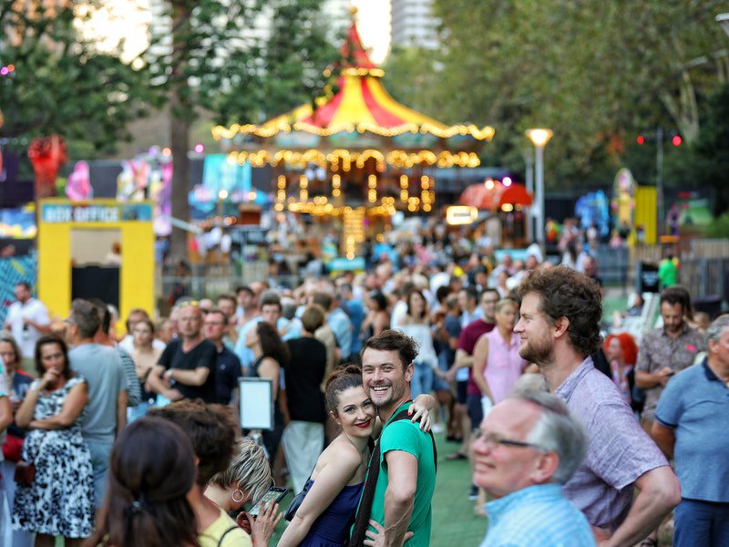 街全体がお祭りモードになるシドニー・フェスティバル