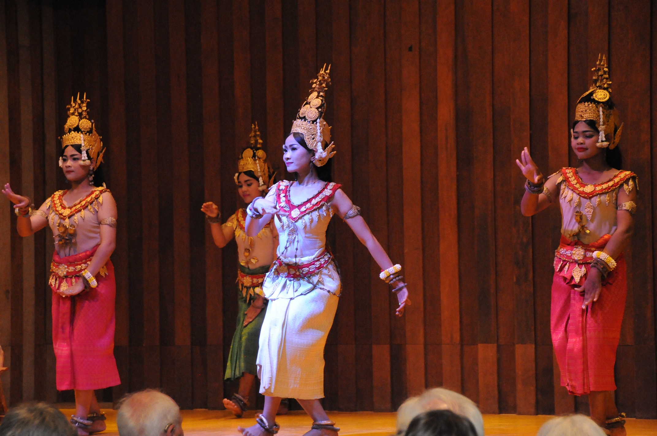 カンボジアの仮面舞踊ラコーン・コルが世界無形文化遺産に登録