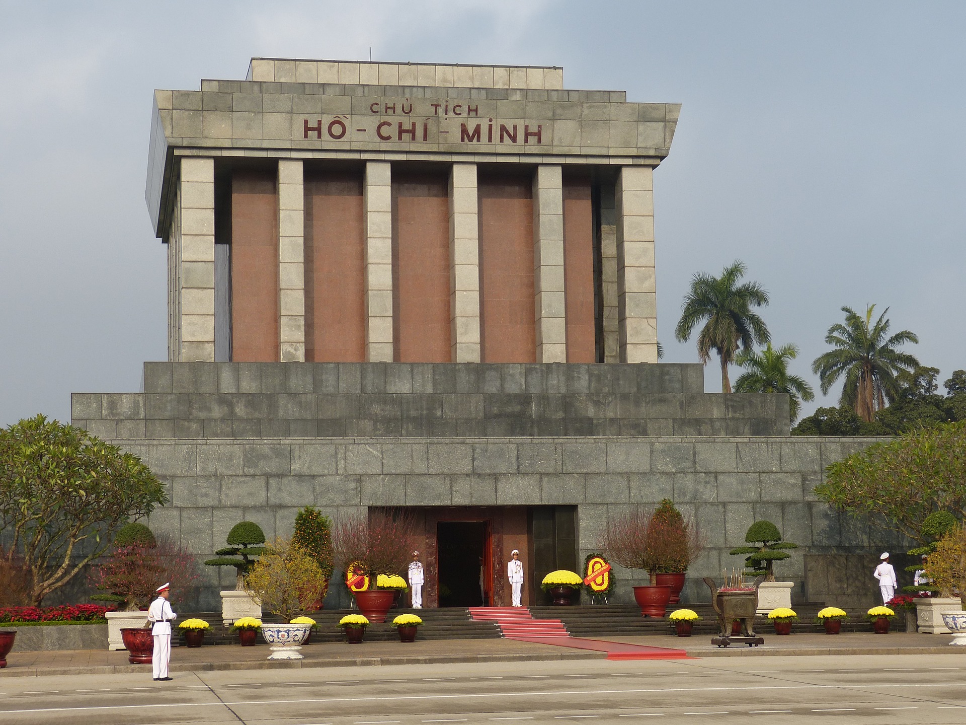 ベトナム・ハノイのホーチミン廟、2019年のメンテナンス・スケジュール