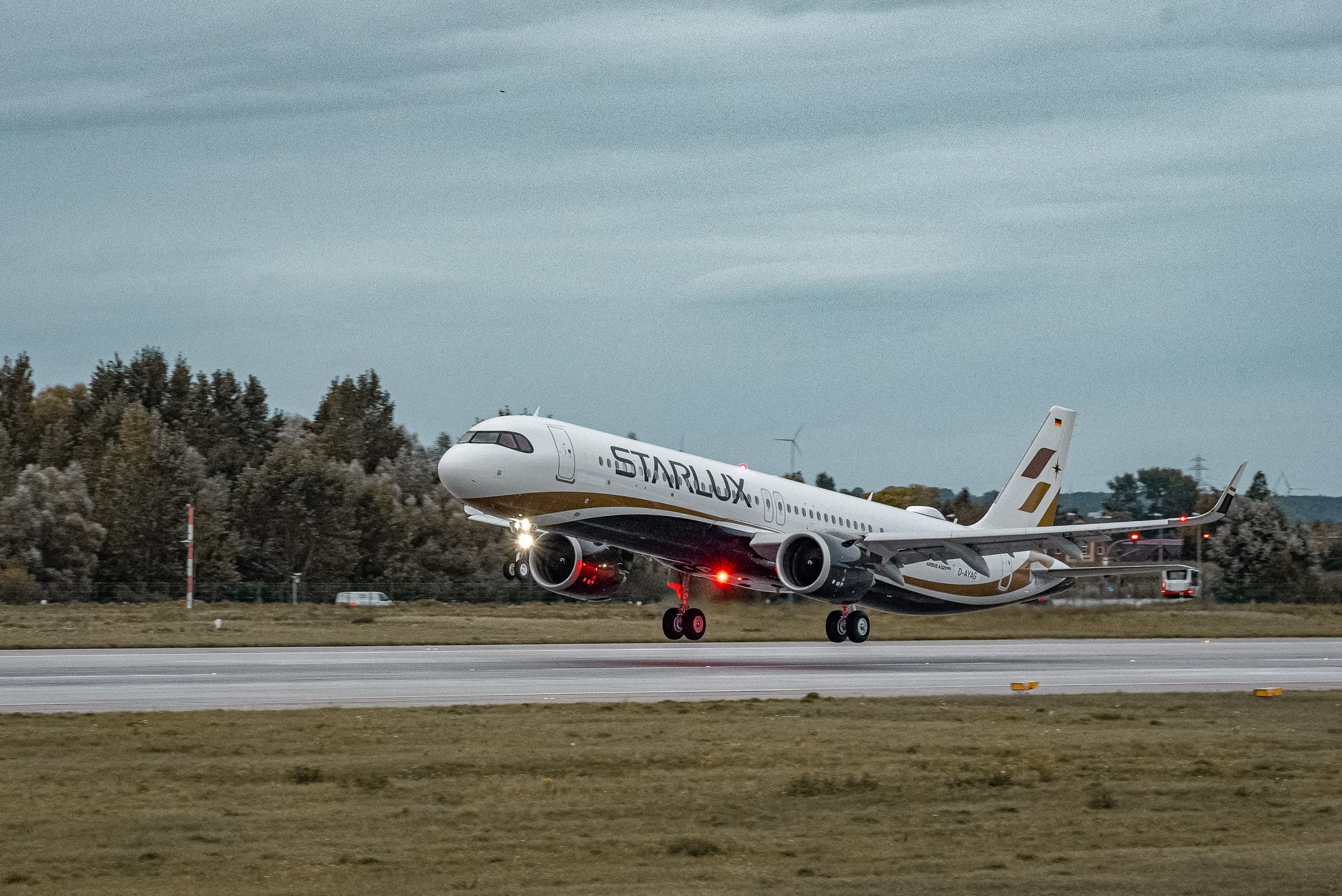 スターラックス航空　成田・関空に新規就航