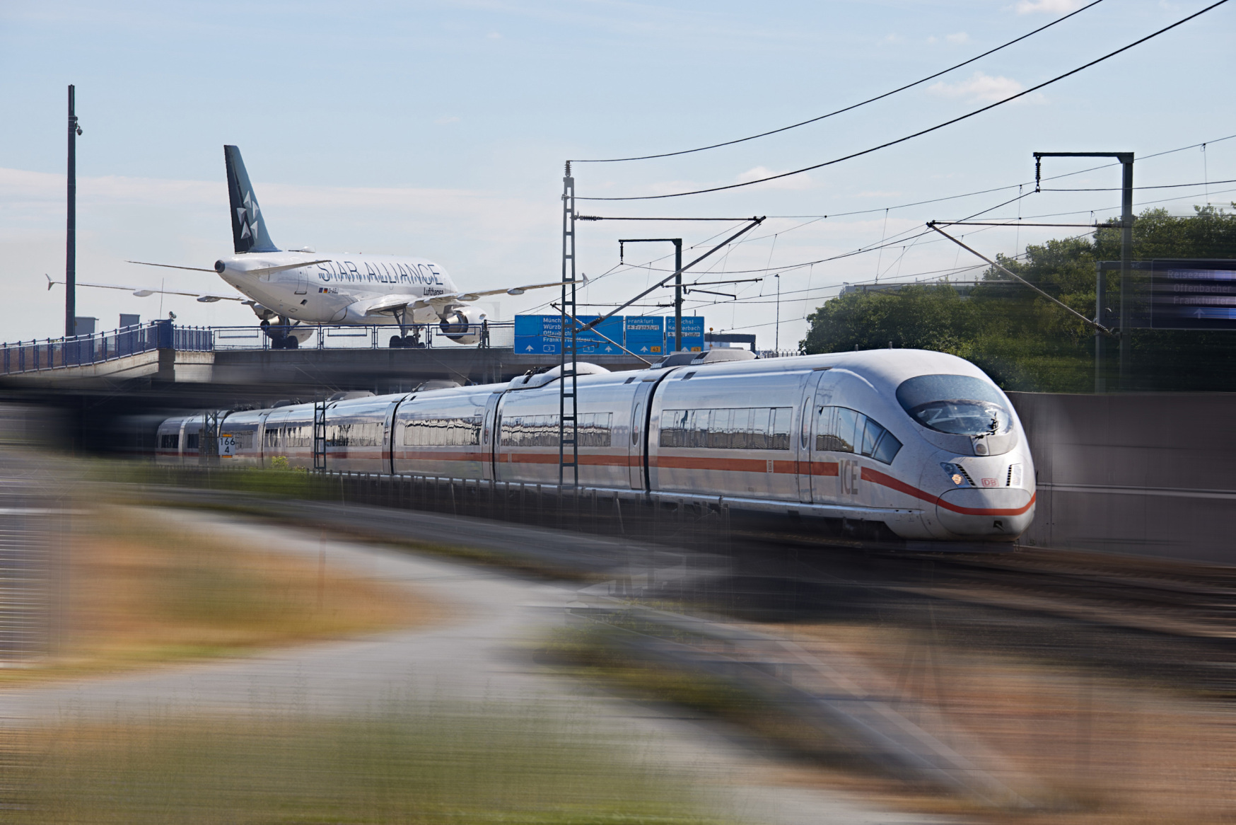 ドイツ鉄道がスターアライアンス加盟、フライトと列車が一つのチケットに