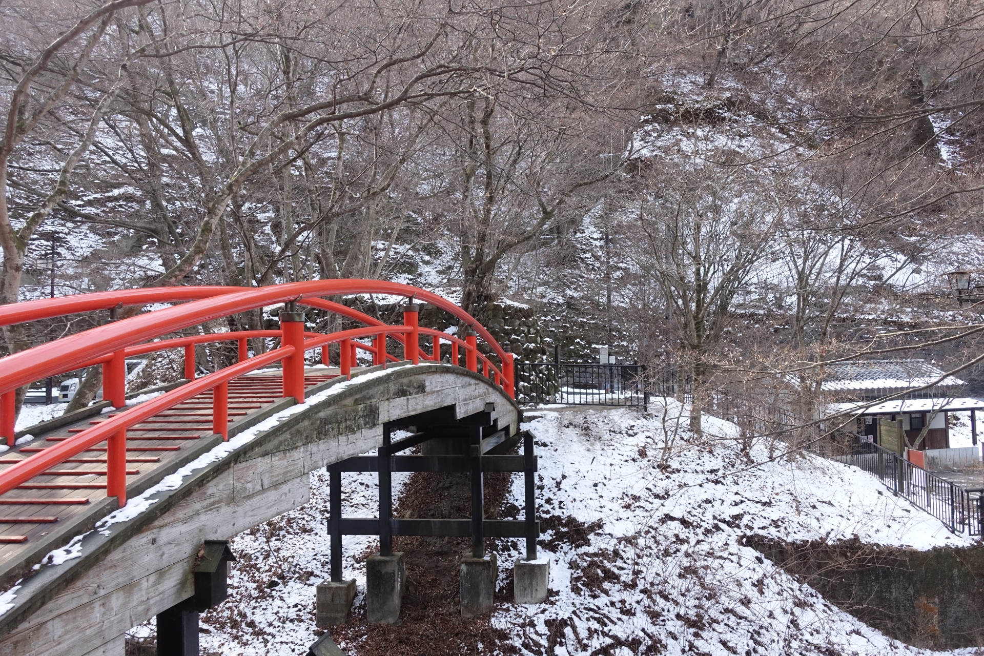 伝統工芸「利根沼田の座敷箒づくり」と富岡製糸場見学2日間